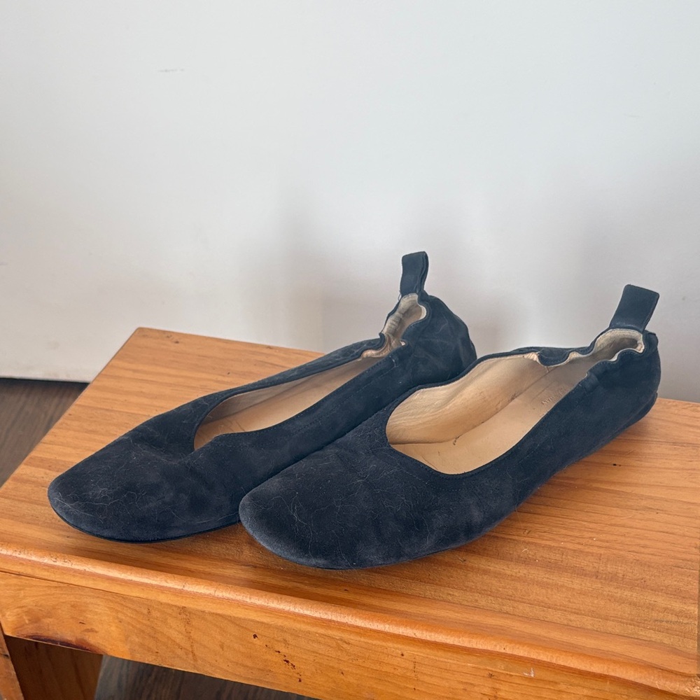 Elegant Navy Suede Women's Flats